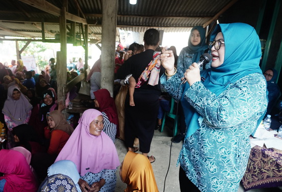 Atik Sudewo : Kalau Ingin Anak Tidak Kecanduan HP, Orang Tuanya Harus Jadi Contoh