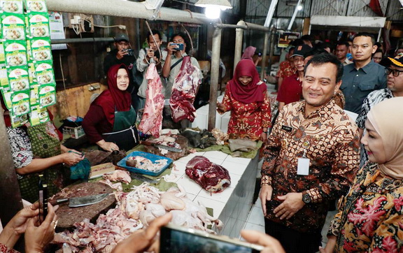 Pedagang Keluhkan Kondisi Pasar Boja, Gubernur Jateng Dorong Perbaikan