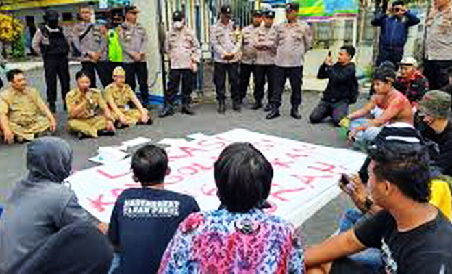 Kepala Desa Munggur di Demo Sebagian Warga Untuk Mundur