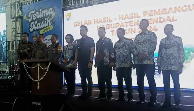 Resmikan Hasil Proyek Pembangunan, Bupati Kendal Sekaligus Pamitan