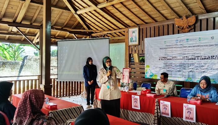 Mengenal Tanda Bahaya Kehamilan dan Edukasi Pemberian ASI Eksklusif dengan Metode Emotional-Demonstration