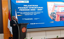 Rektor ITS PKU Muhamamadiyah Solo Lantik 48 Pejabat Struktural 2023-2027