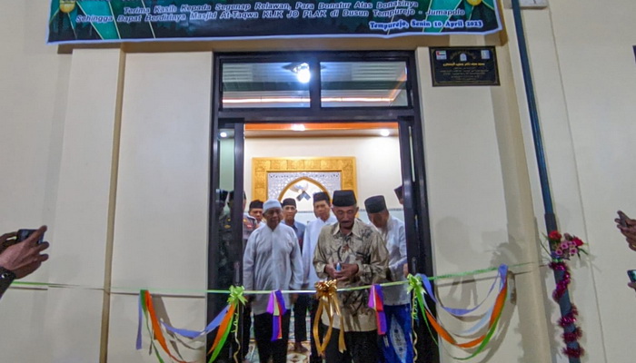 Camat Jumapolo Meresmikan Masjid At Taqwa di Bulan Ramadhan