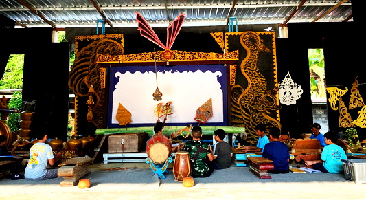 UNISRI Dukung Omah Wayang Klaten Optimalkan Media Sosial untuk Promosi Budaya dan Produk Lokal