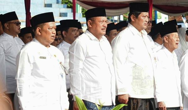 Hadiri Peringatan Hari Santri Tingkat Jawa Tengah, Pj Bupati Pati Maknai Peran Santri Dalam Pembangunan Nasional