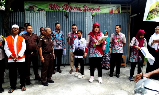 Sidang Pemeriksaan Kasus Penjual  Mie Ayam dan Bakso Warga Nayu Solo